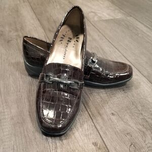 Nygard Collection Women's Loafers Size 6M Alligator Print Brown